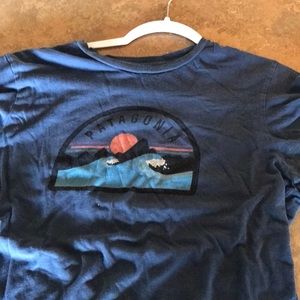Patagonia bule t-shirt